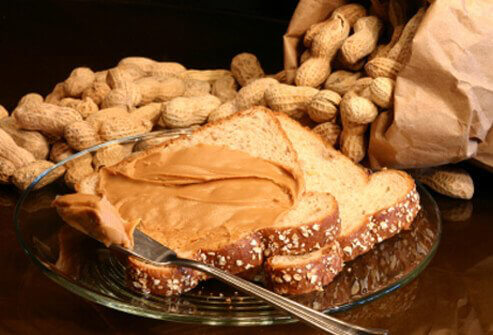 کره بادام زمینی غذای مقوی برای کودک